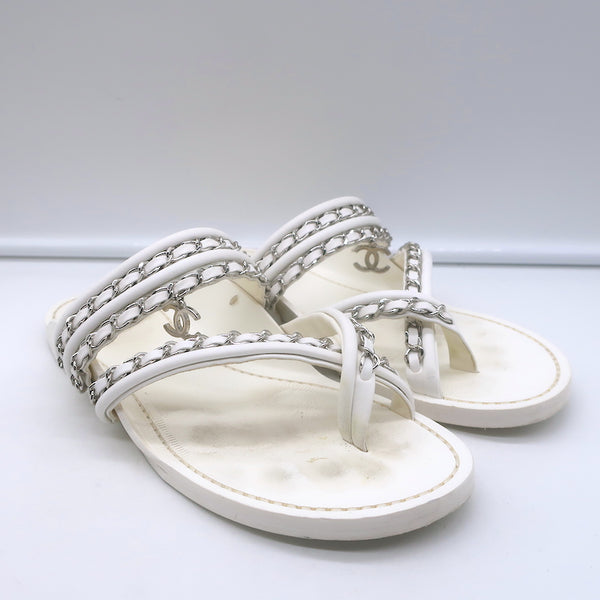 Chanel 19C CC Chain Trimmed Crisscross Slide Sandals White Leather Siz Celebrity Owned