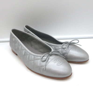 Pre-loved/Used Chanel Women's Flats: $650
