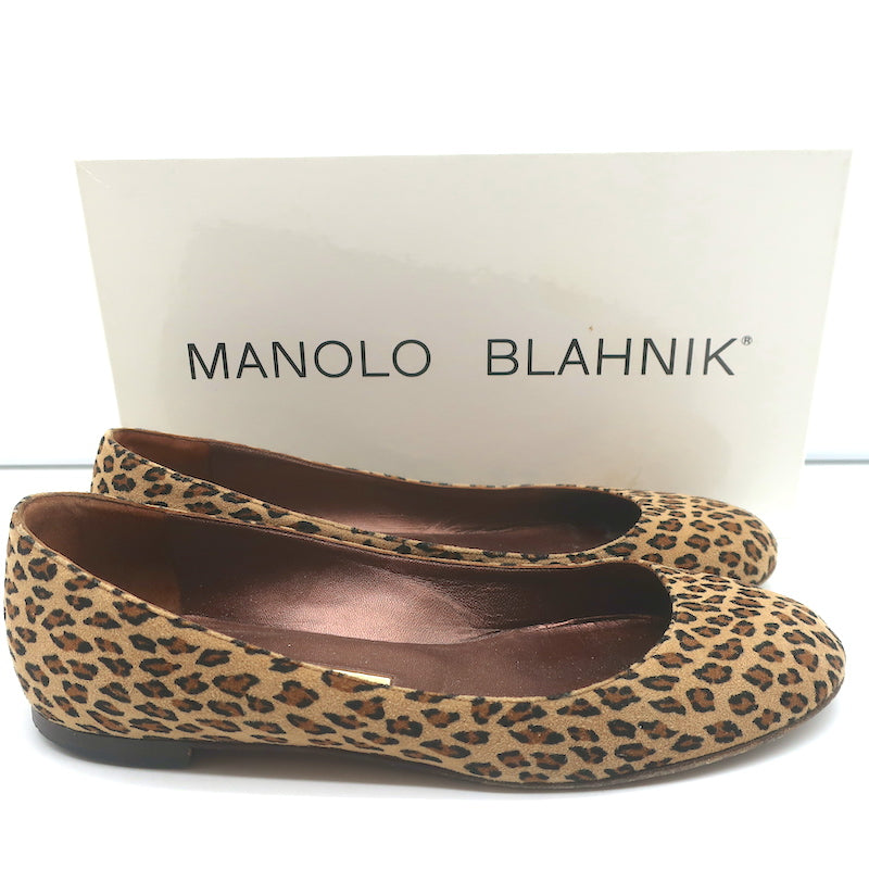 Pre-loved/Used Manolo Blahnik Women's Flats: $149