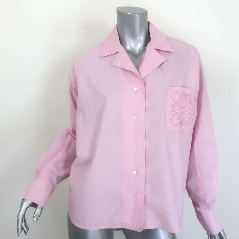 Loewe button-down shirt in pink poplin with Anagram logo embroidery, authentic pre-owned luxury piece, size 36.