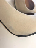 Alexa Wagner Pumps Princess Ric Floral-Embroidered Suede Size 38 High Heel - Celebrity Owned