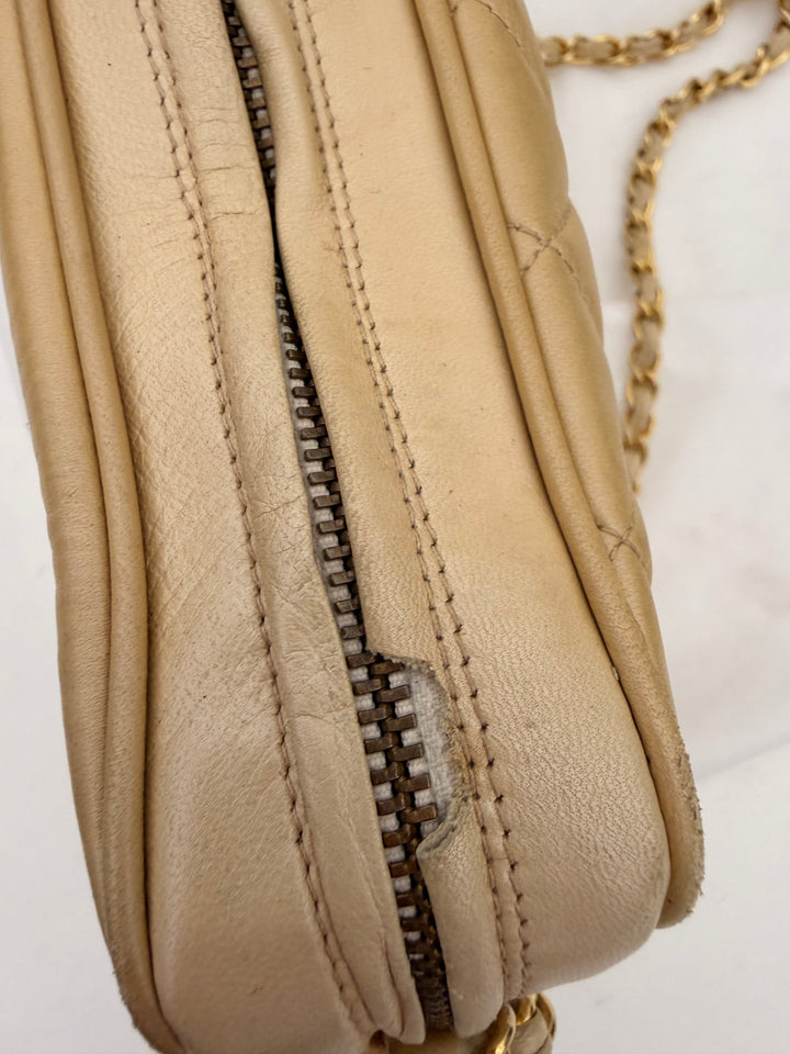 Vintage Chanel Quilted Tassel Camera Bag Beige Leather Chain Strap Shoulder Bag