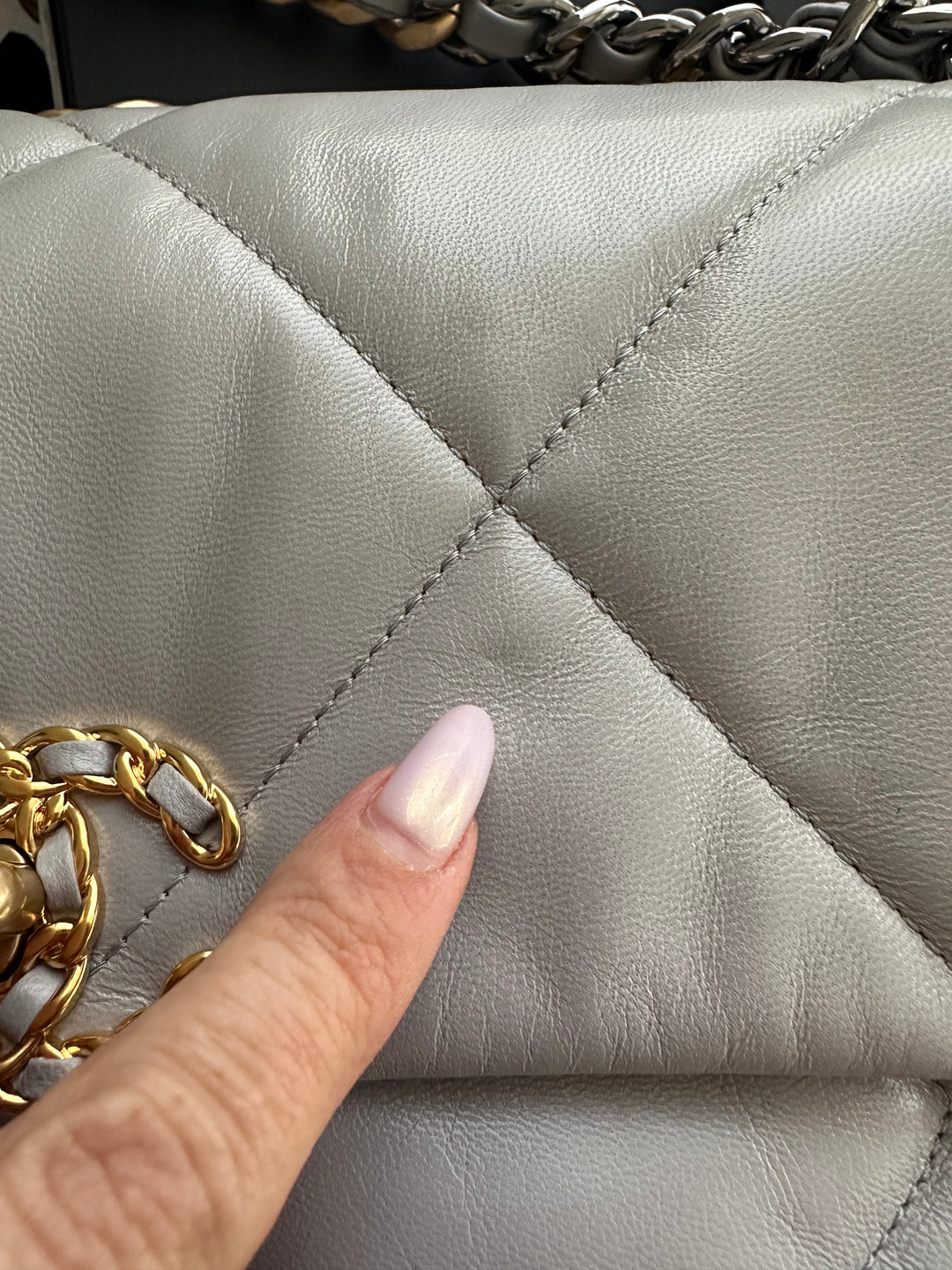Chanel 19 20P Large Flap Bag Grey Quilted Leather Crossbody NEW