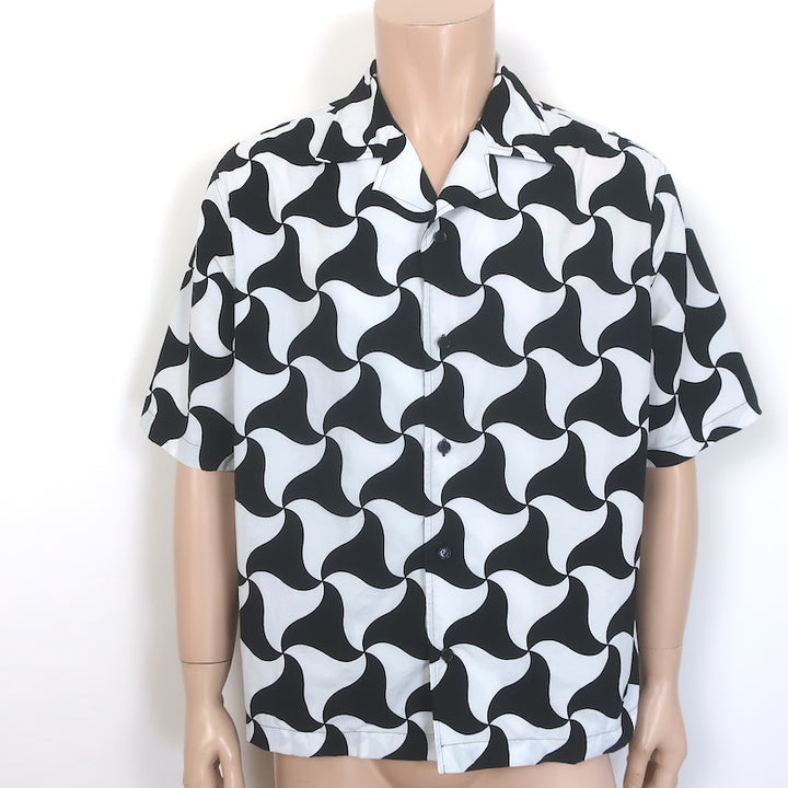Bottega Veneta Wavy Triangle Print Short Sleeve Shirt Black/White Size 48