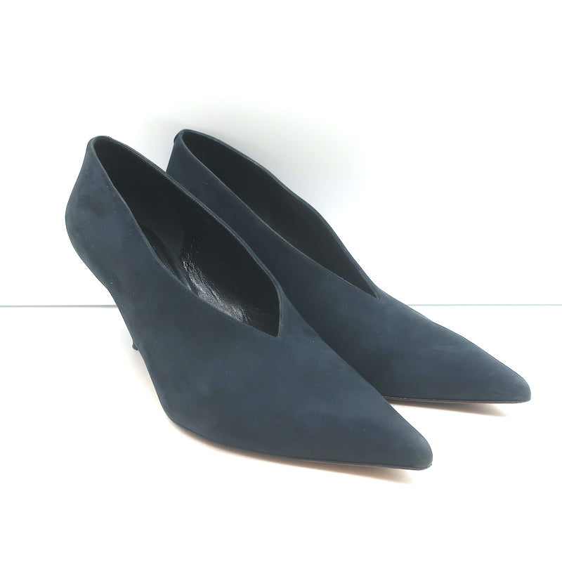 Authentic Celine V-cut black suede pumps, pointed toe, EU 40, pre-owned and gently worn