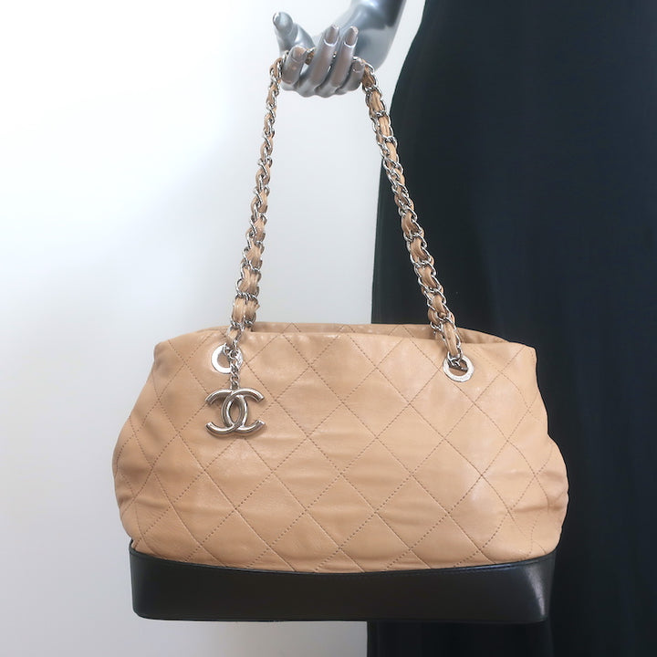 Chanel 2010 VIP Large Chain Strap Quilted Shoulder Bag Beige &amp; Black Leather