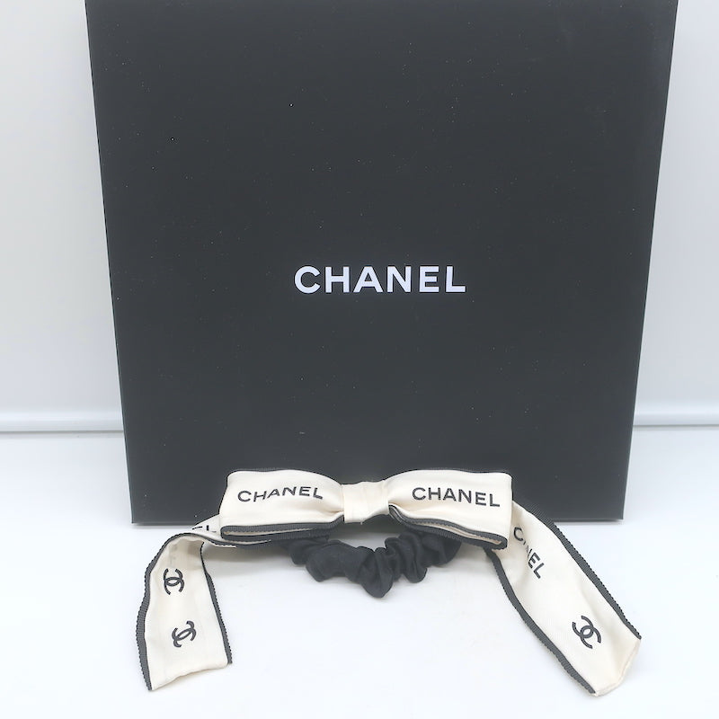 Chanel Coco Mark CC Bow Scrunchie Cream & Black Silk Twill Ponytail Holder