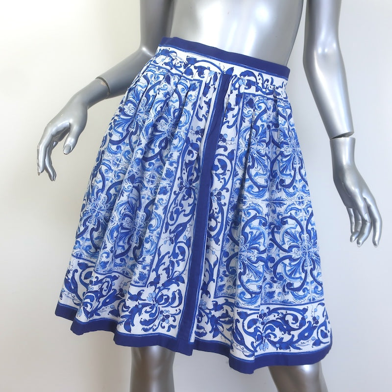 Dolce &amp; Gabbana Majolica Print Pleated Mini Skirt Blue/White 