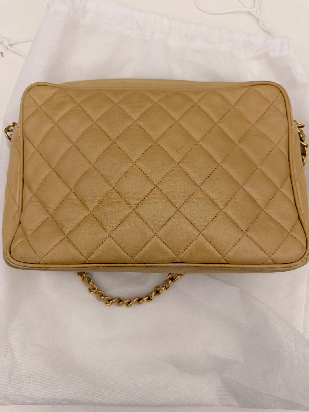 Vintage Chanel Quilted Tassel Camera Bag Beige Leather Chain Strap Shoulder Bag