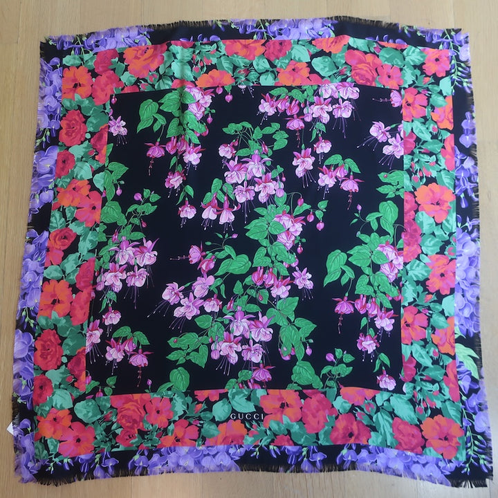 Gucci Lenis Floral Print 90cm Square Scarf 