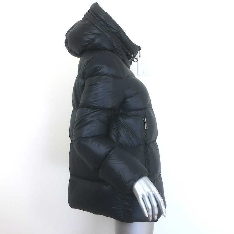 Moncler Seritte Hooded Down Puffer Jacket Black Size 3
