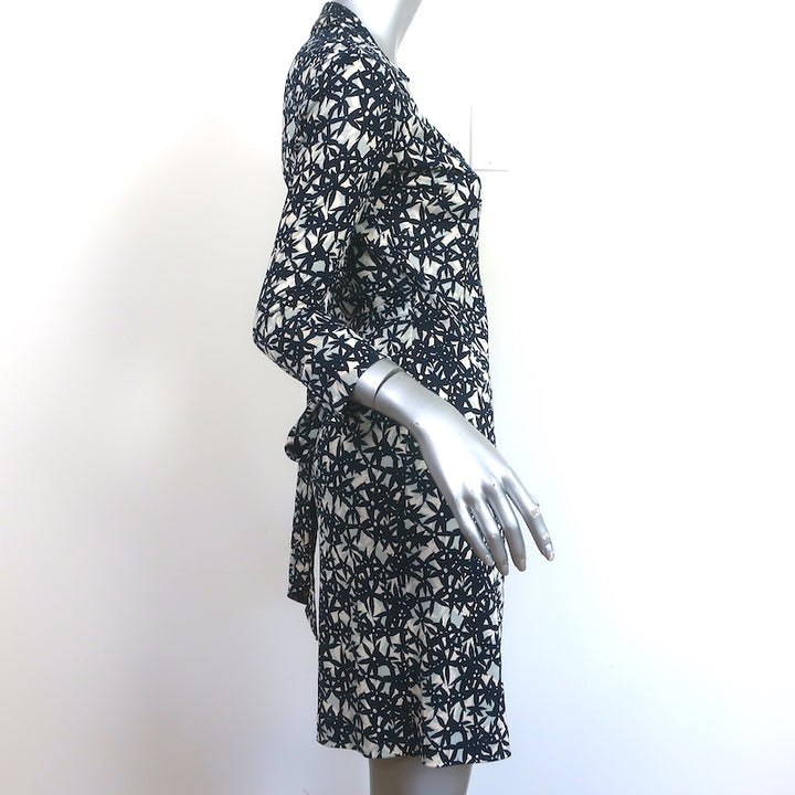 Diane von Furstenberg Justin Wrap Dress Navy Printed Silk Jersey Size 2