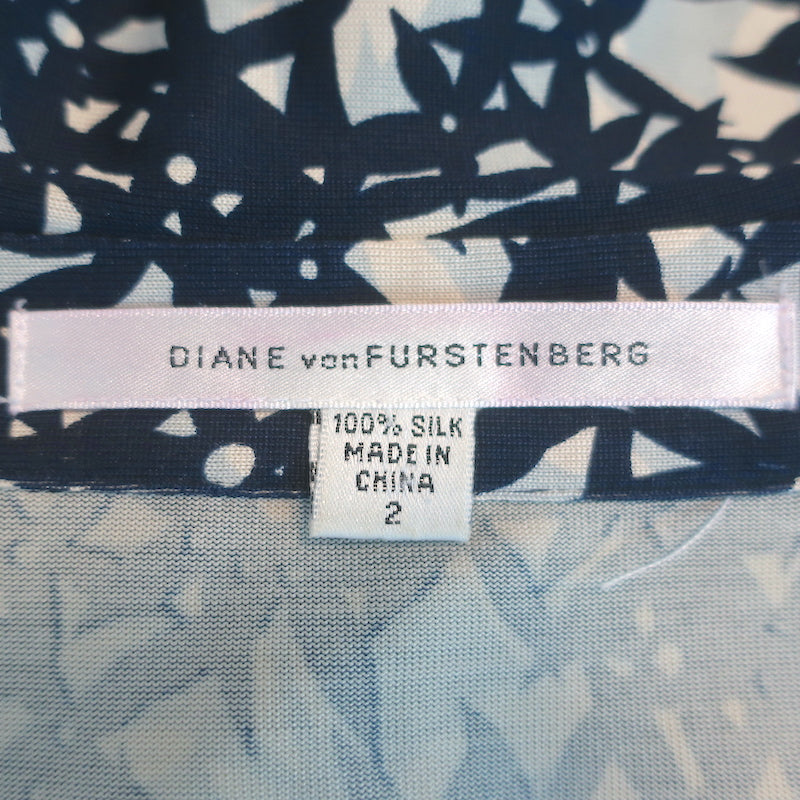 Diane von Furstenberg Justin Wrap Dress Navy Printed Silk Jersey Size 2