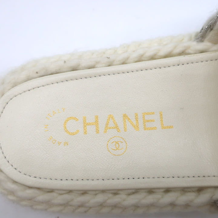 Chanel 22C Braided Knit Slides Cream/Silver Size 37C Flatform Sandals