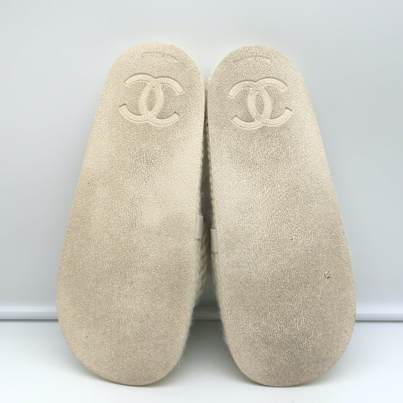 Chanel 22C Braided Knit Slides Cream/Silver Size 37C Flatform Sandals
