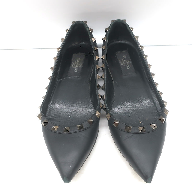 Valentino Noir Rockstud pointed-toe ballet flats, black leather, pre-owned with light toe wear and tarnished studs