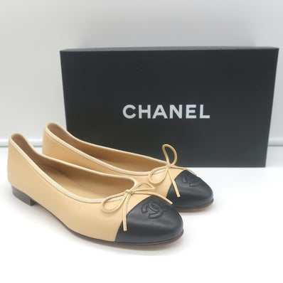 Pre-loved/Used Chanel Women's Flats: $799