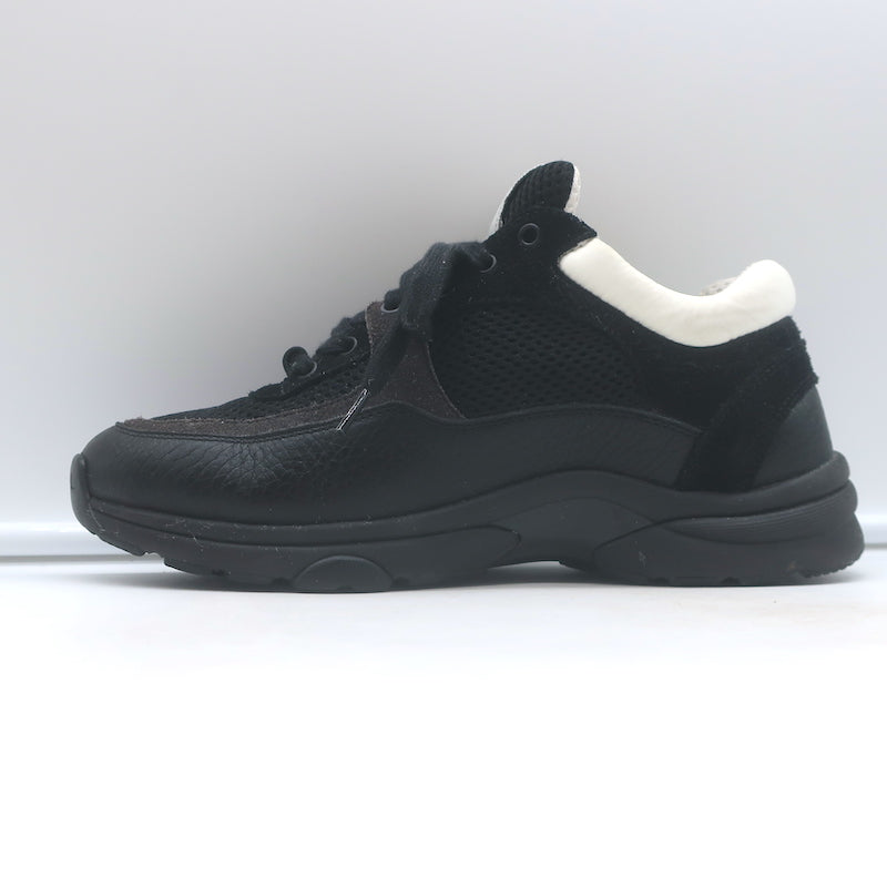 Authentic Chanel 10B CC low-top sneakers, black mesh and leather, pre-owned, luxury condition, size 36