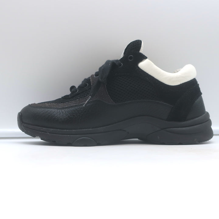 Authentic Chanel 10B CC low-top sneakers, black mesh and leather, pre-owned, luxury condition, size 36