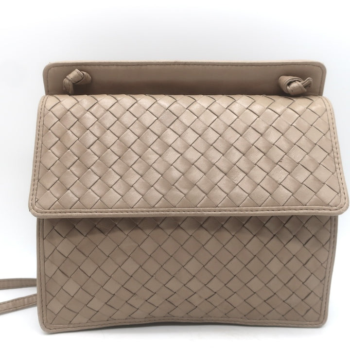 Vintage Bottega Veneta Front Flap Crossbody Bag Beige Intrecciato Leather