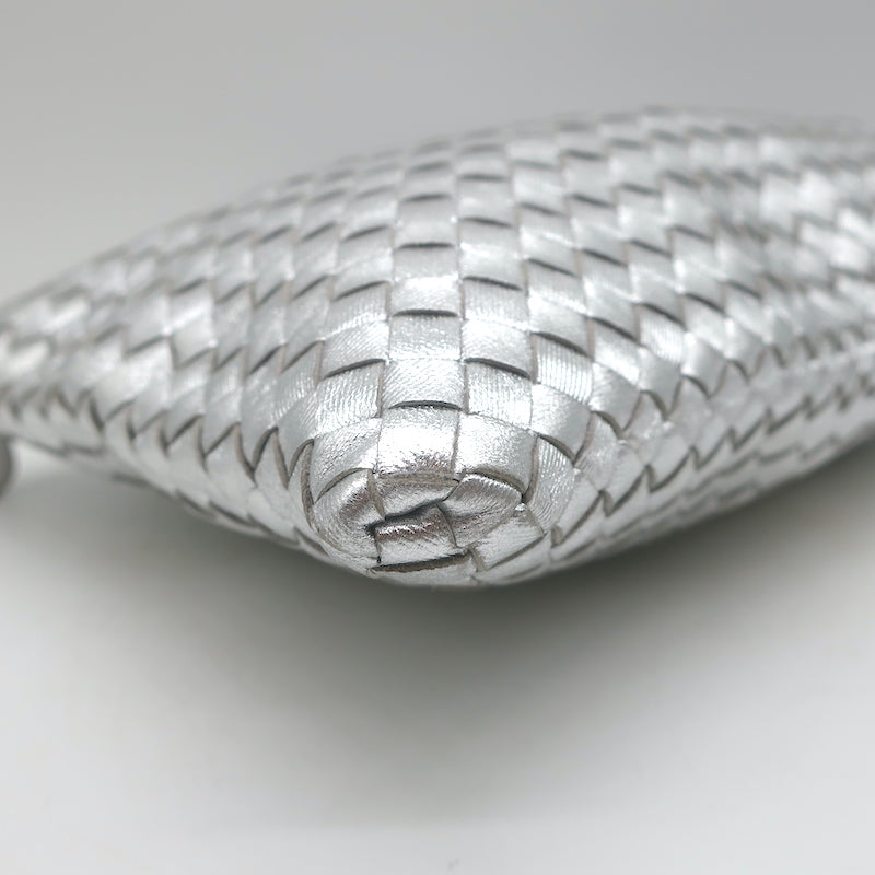 Bottega Veneta Medium Intrecciato Pouch Silver Metallic Leather Flat Clutch