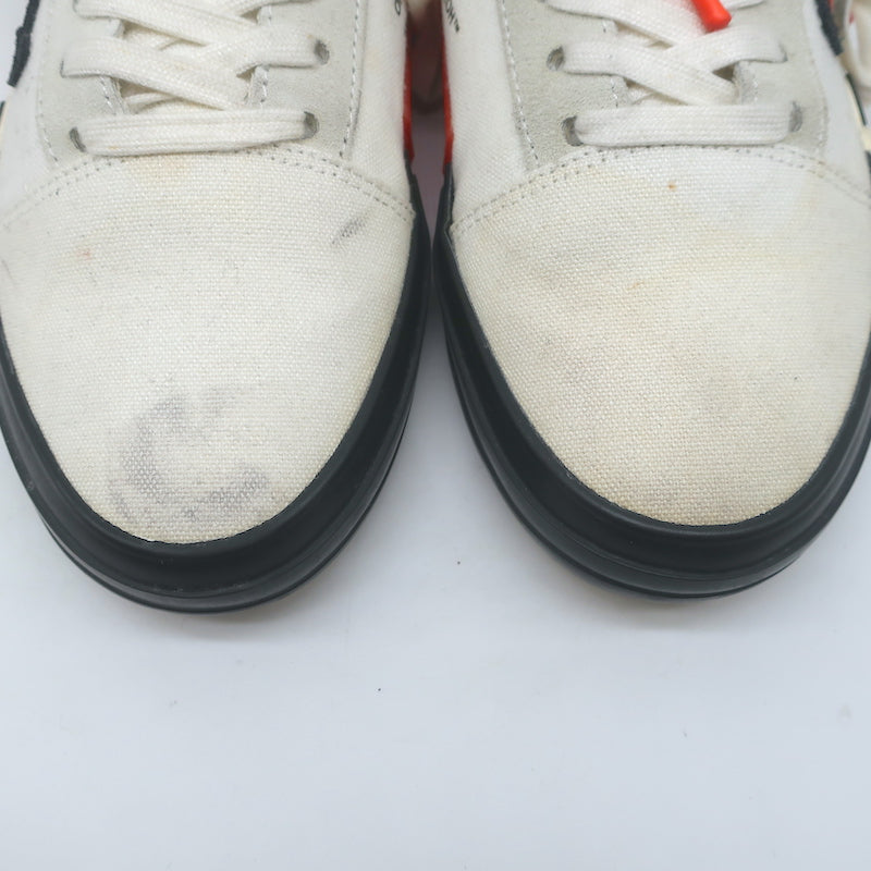 Off-White c/o Virgil Abloh Vulcanized Low Top Sneakers White Canvas Size 39