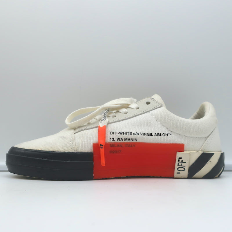 Off-White c/o Virgil Abloh Vulcanized Low Top Sneakers White