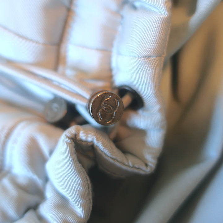 Chanel Identification 00A Quilted Puffer Skirt Gray Size 42