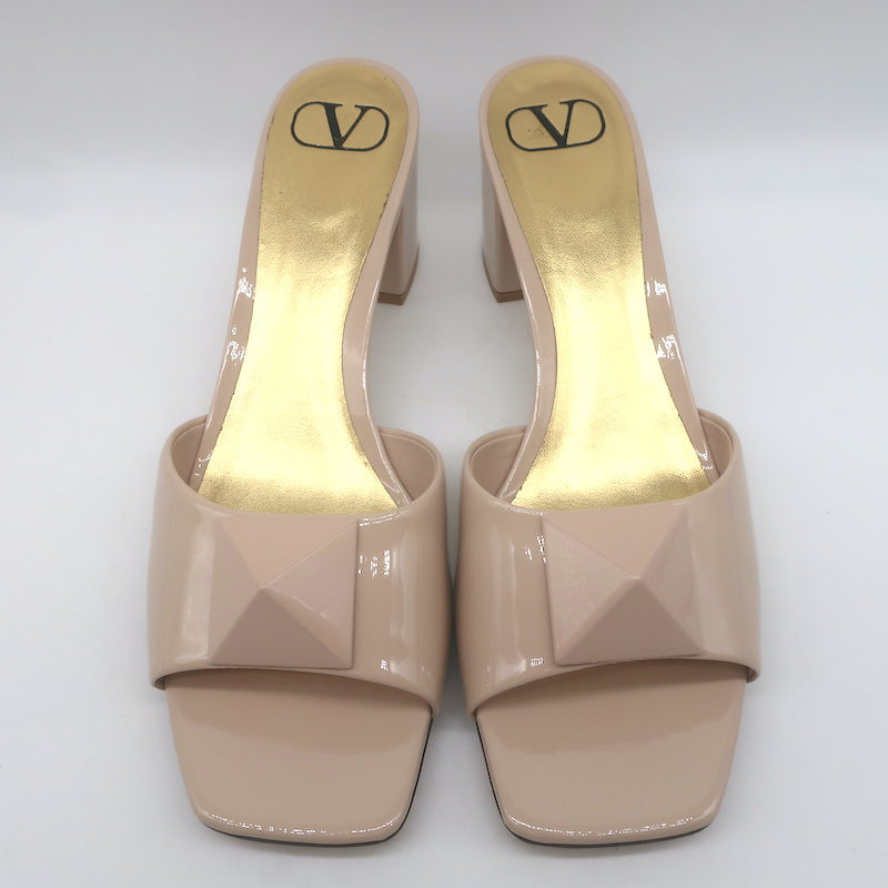 Valentino One Stud Mid-Heel Slide Sandals Nude Patent Leather Size 40.5
