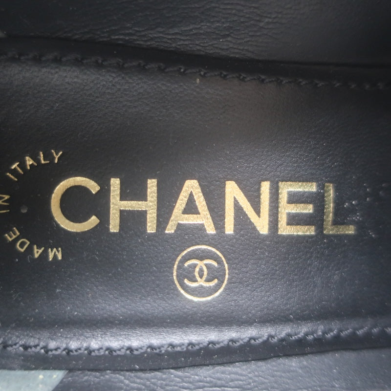 Chanel Quilted CC Heart Loafers Black Lambskin Leather Size 38.5