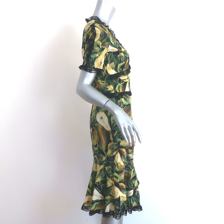 Dolce &amp; Gabbana Short Sleeve Dress Lace-Trim Pear Print Crepe Size 42
