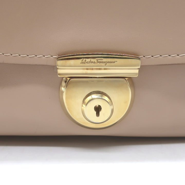 Salvatore Ferragamo Fiamma Medium Top-Handle Bag Bisque Leather