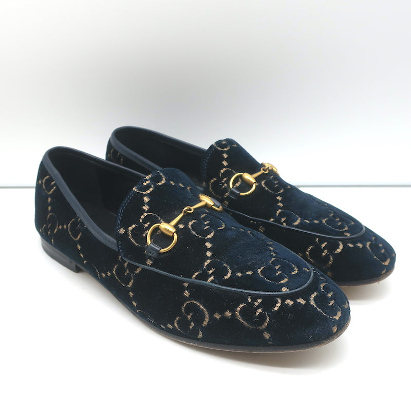 Pre-loved/Used Gucci Women's Flats: $350
