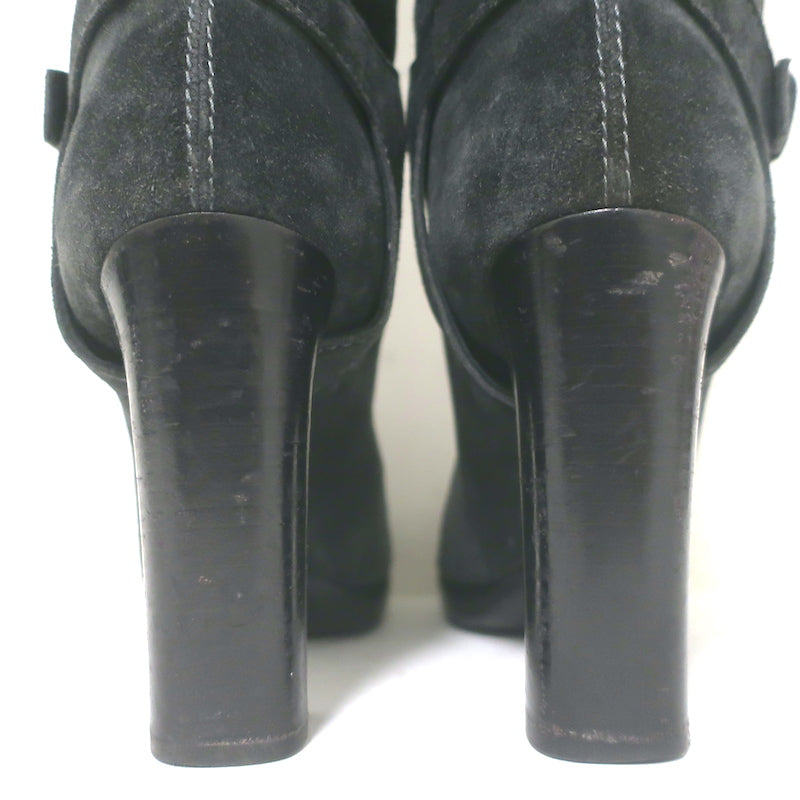 Authentic Lanvin knee-high platform harness boots in gray suede, pre-owned.