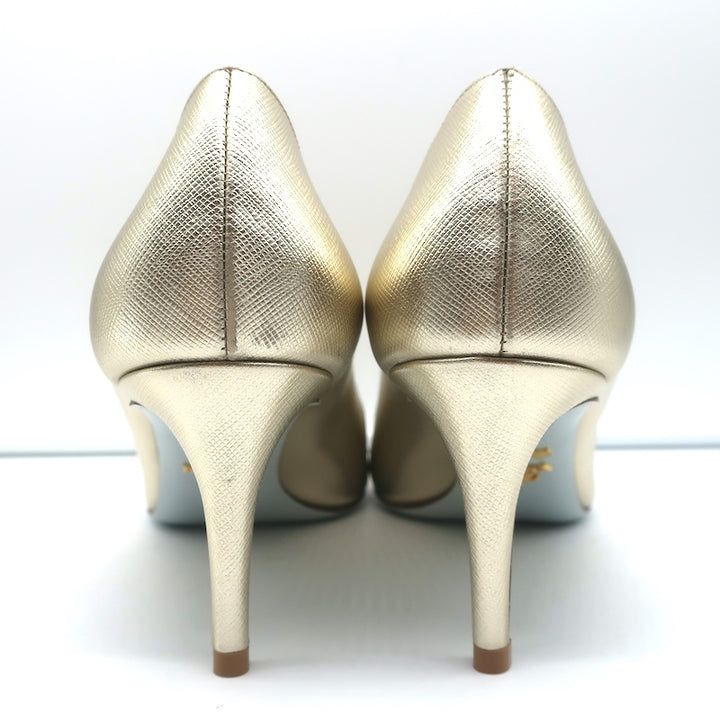 Prada Pumps Gold Metallic Saffiano Leather Size 41 Pointed Toe Heels NEW
