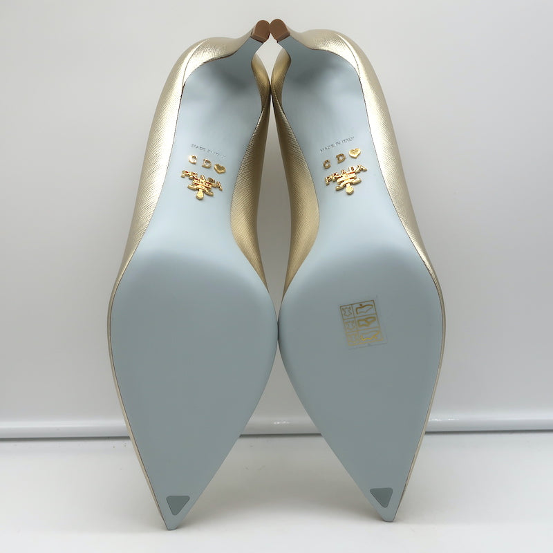 Prada Pumps Gold Metallic Saffiano Leather Size 41 Pointed Toe Heels NEW
