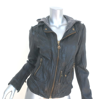 Pre-loved/Used Doma Women's Coats & Jackets: $450