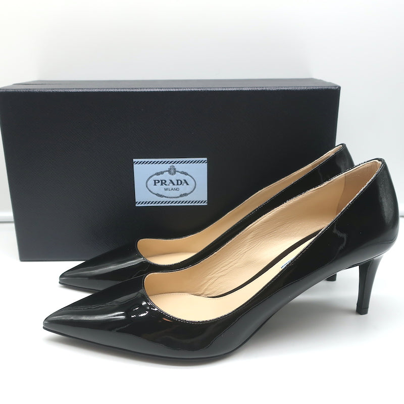 Chanel Navy Blue/White Patent Leather Peep Toe Slingback Pumps Size 10/40.5