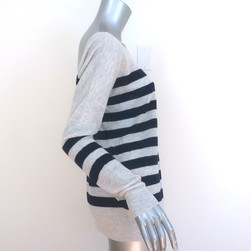 360 Cashmere V-Back Pullover Sweater Light Gray/Navy Striped Size Small NEW