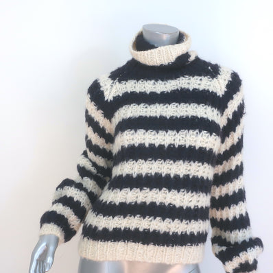 Pre-loved/Used Chloe Women's Sweaters: $795