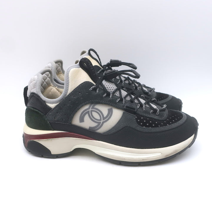 Chanel 22B CC Quilted-Heel Mixed Media Low Top Sneakers Black/Gray Size 35.5