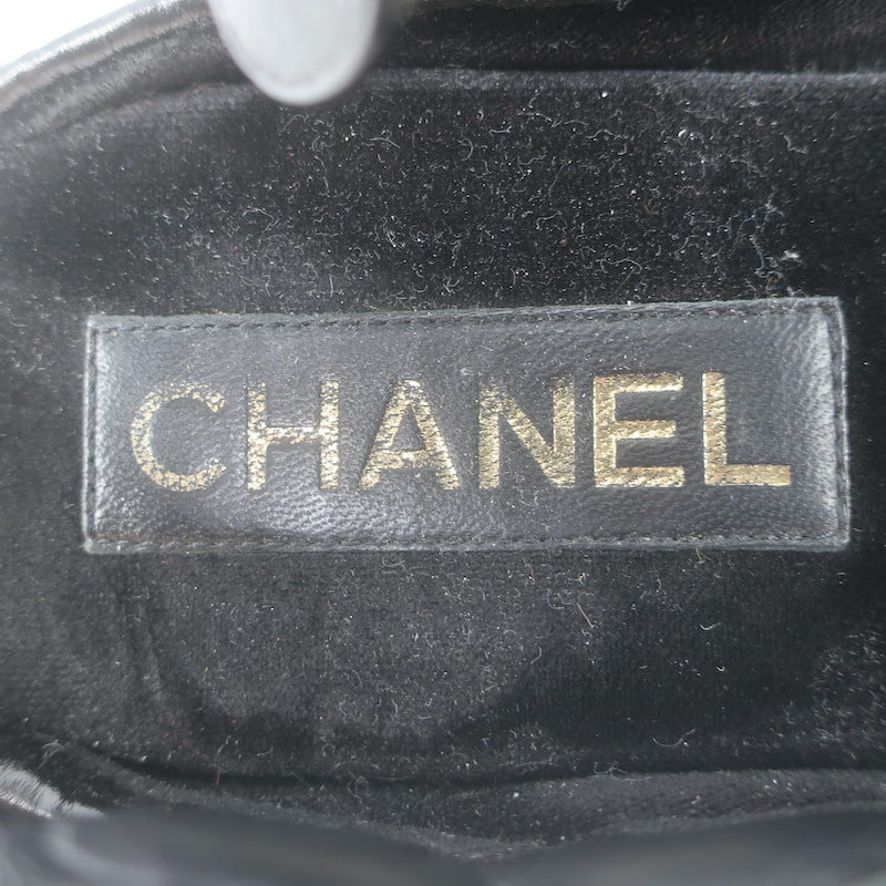 Chanel CC Quilted-Platform Dad Sandals Black Shiny Calfskin Leather Size 38