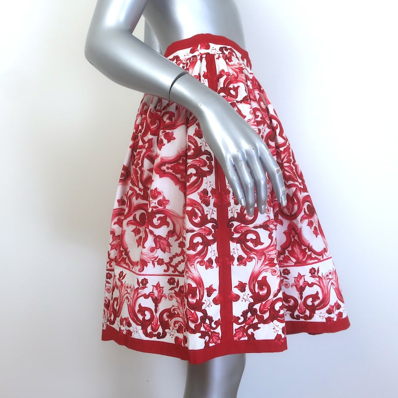 Dolce &amp; Gabbana Majolica Print Pleated Mini Skirt Red/White Poplin Size 40