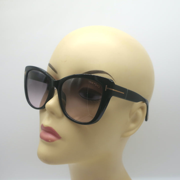 Tom Ford Nora Cat Eye Sunglasses Black TF937 01B