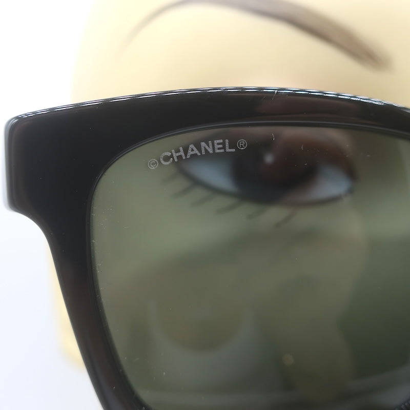 Chanel 5484 CC Quilted-Side 54mm Square Sunglasses Black