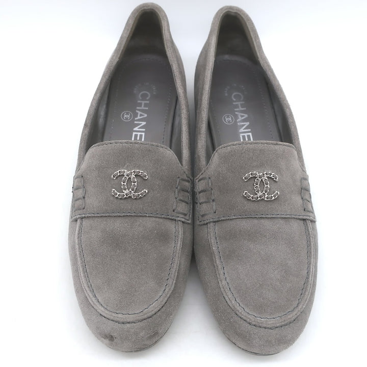 Chanel Chain-Trimmed CC Loafers Gray Suede Size 37