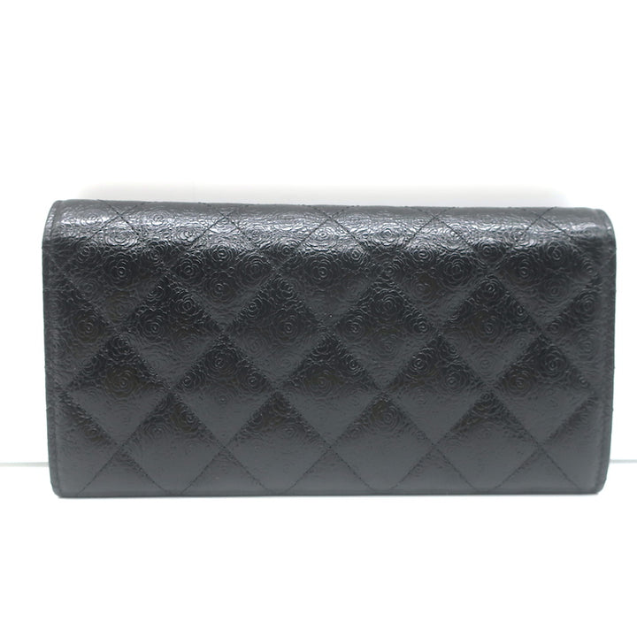 Chanel Camellia-Embossed Quilted Leather L Yen Continental Wallet Black
