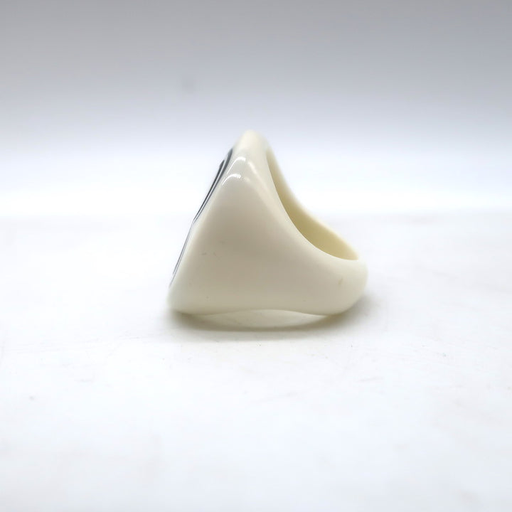 Vintage Chanel 02P CC Camellia Ring Cream &amp; Black Resin Size 6.5