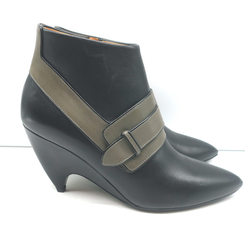Balenciaga Wedge Booties Black &amp; Gray Leather Size 39.5 Pointed Toe Ankle Boots