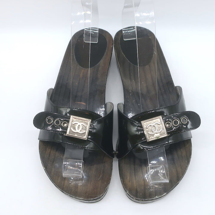 Vintage Chanel 04P Lacquered Wood CC Clog Sandals Black Patent Leather Size 39